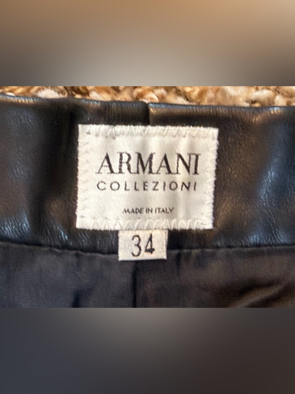 Armani Collezioni Black Leather Waistband Detail - Picture 3 of 7